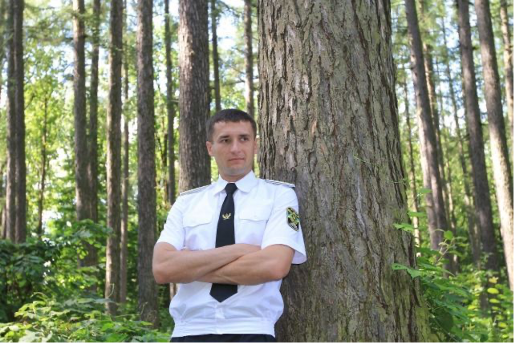 Юрій Болоховець у 2012 році керував державним підприємством «Ніжинське лісове господарство».