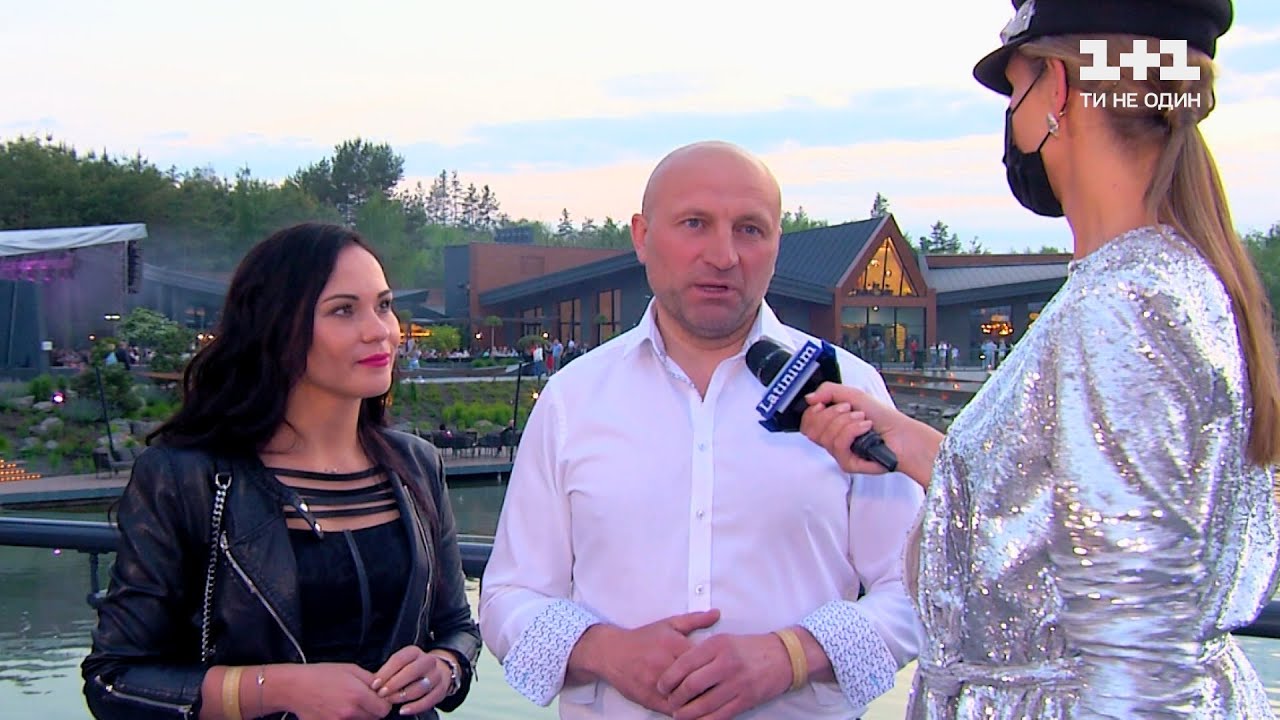 Мер Черкас Анатолій Бондаренко з дружиною Валерією. Скріншот з відео 1+1
