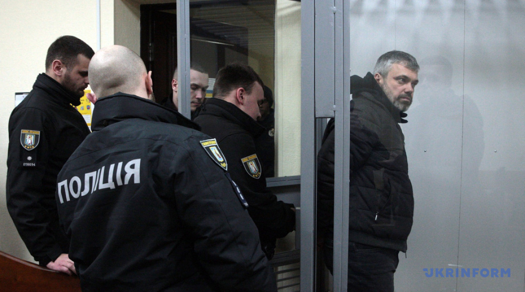 Заступник голови КМДА Петро Оленич в залі Вищого антикорупційного суду. Лютий 2025 року. Фото: Укрінформ